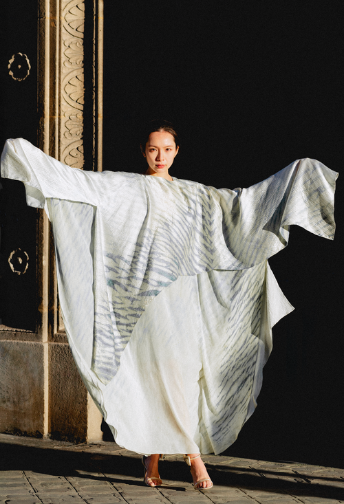 Echo Silk Jcquard Cape